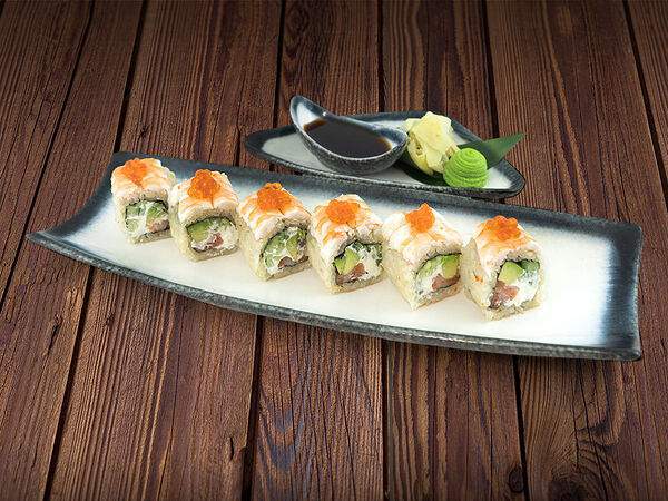 Тук-тук панда - Ролл с лососем, креветкой и красной икрой