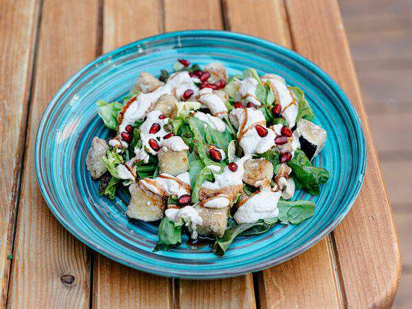 Хачапурия - Салат с баклажанами и ореховым соусом