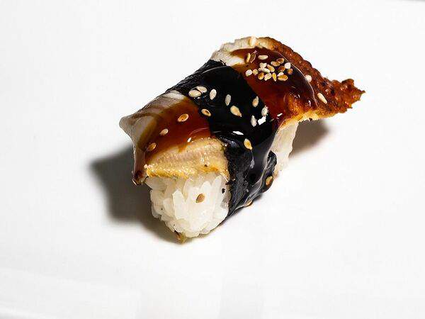 Tai bai - Суши Угорь