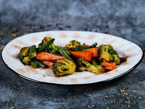 Дон-Аппетито - Капуста брокколи с морковью