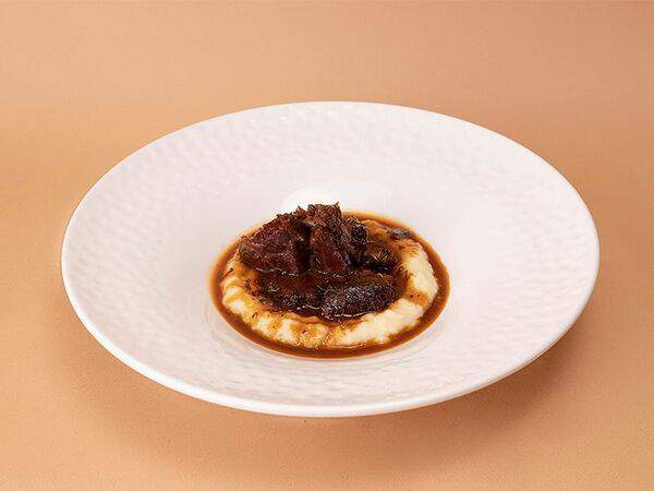 МА: Грузия + Италия - Телячьи щёки с картофельным пюре