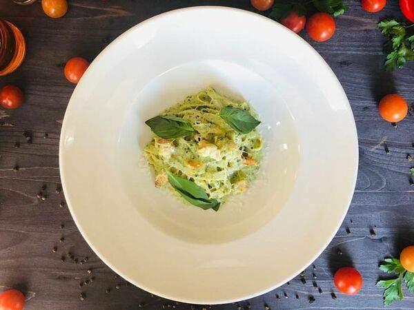 Иль густо - Феттуччине с креветками и шпинатом