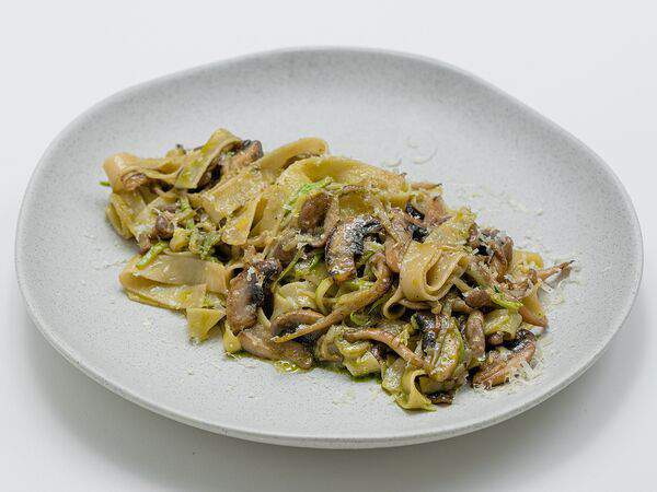 Сойка Grand - Паста с грибами и кабачком