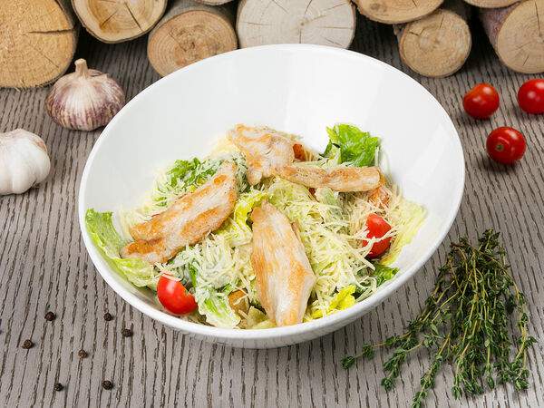 Baranka cafe & bar - Салат Цезарь с курицей