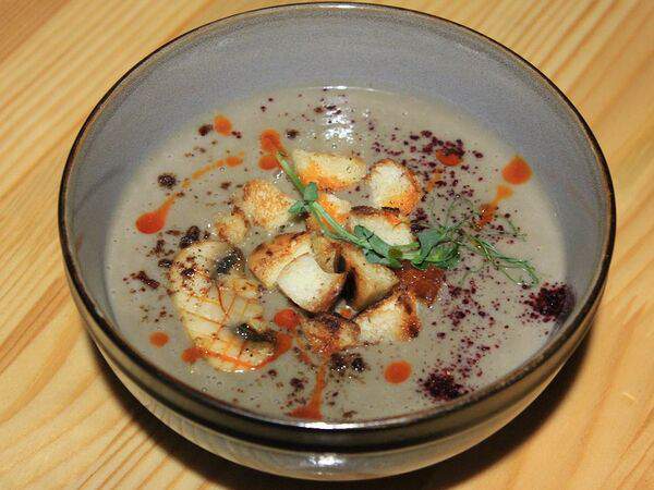 Lounge 1925 - Грибной крем-суп из шампиньонов