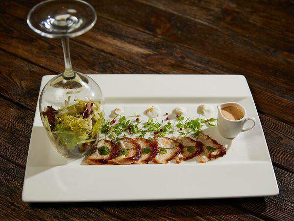 Ресторан фазенда - Салат с угрем в пикантном соусе