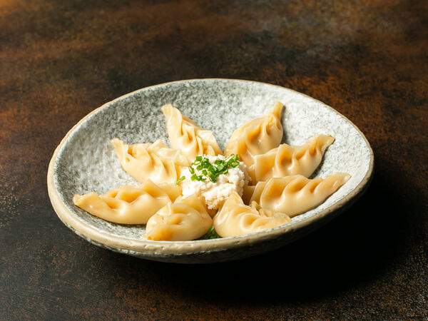 Горячо Азия - Японские пельмени с лососем