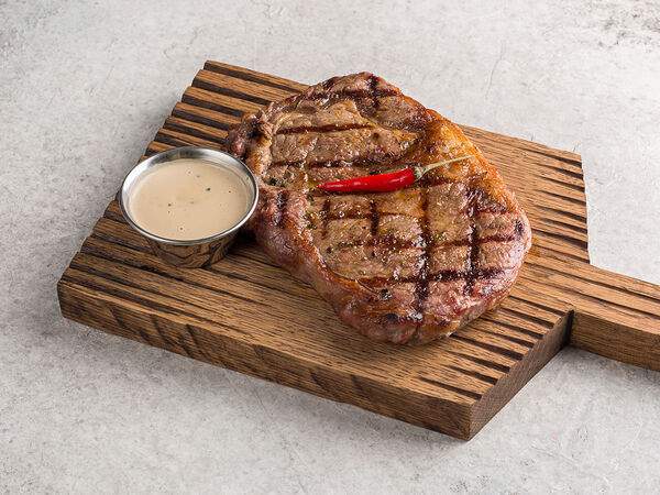 Море рядом - Рибай на гриле