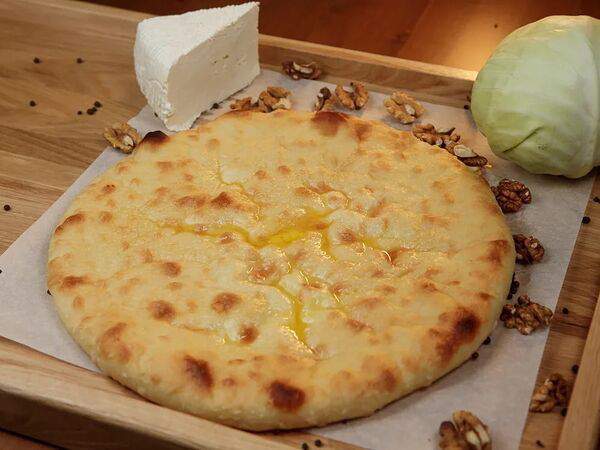 Осетинские пироги - Осетинский пирог с капустой