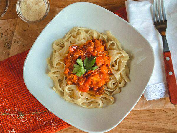 Как Дела - Болоньезе