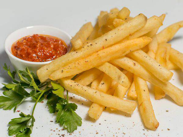 Забой - Картофель фри с томатным соусом