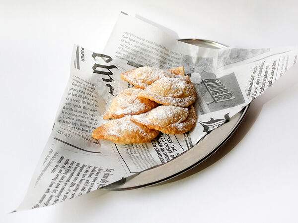 Кафе Ландау - Наночебуреки с крыжовником