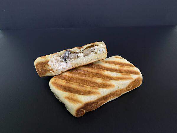 Пекарня Буханка - Донер с курицей и грибами