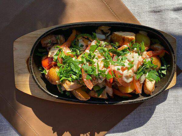 Пау Вау - Сковородка с курицей