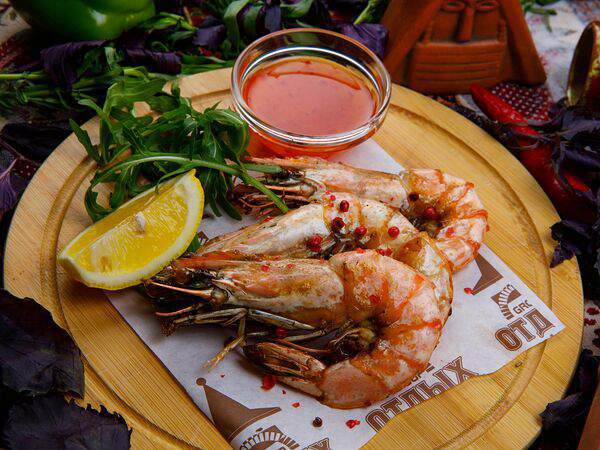 Кафе Отдых - Жареные королевские креветки в соусе Сладкий чили