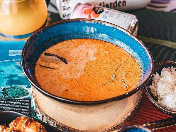 Mart Lounge Bar - Том Ям