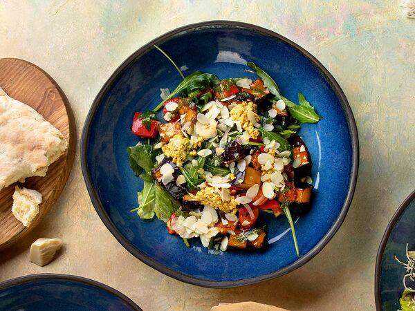 Антресоль - Салат с печеным баклажаном