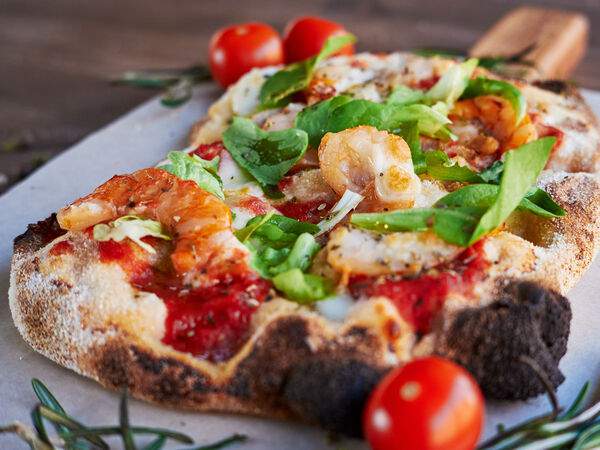 Grill & Pizza by Bottega Toscana - Пинса Креветки с рукколой