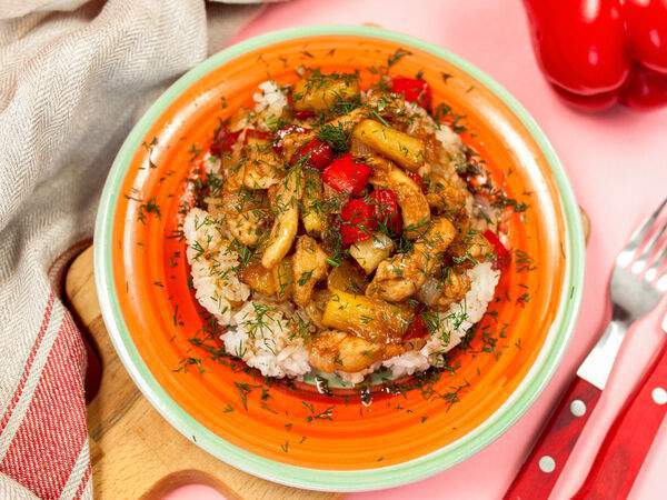 Василий - Курица с ананасами в тайском соусе