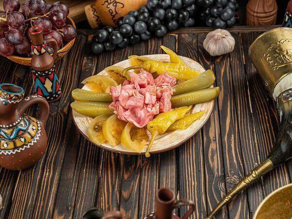 Мимино - Ассорти из соленых овощей