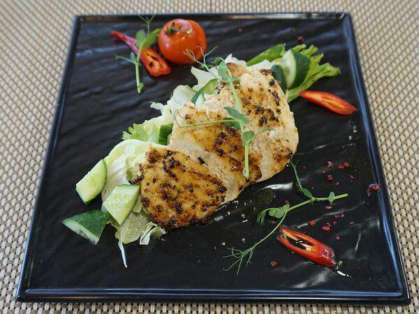 Семейное - Филе куриное Дижон со свежими овощами