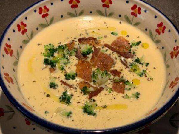 Сыроварня - Сырный суп с беконом и брокколи