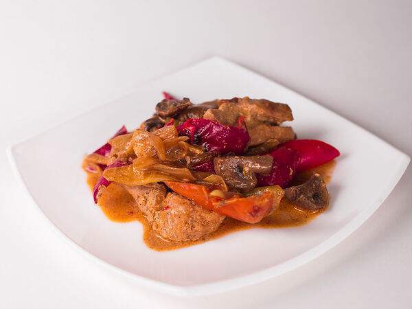 Good обед - Свинина с овощами в сливках