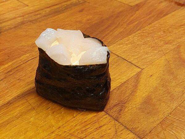 Карлсон - Суши-гункан Спайс-хотате