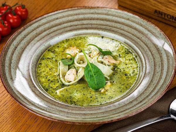 Antonio - Куриный суп Сицилионе с домашней пастой