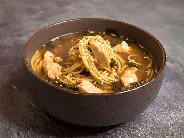 Голодный кролик - Мисо с курицей