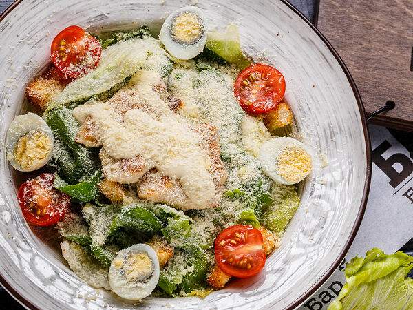 Б&Б Бар - Салат Цезарь с курицей