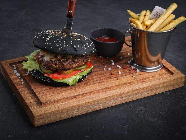 BB Burger - Блек чиз бургер