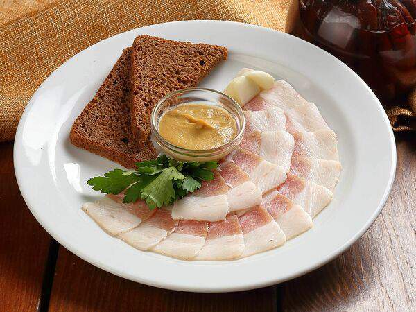 Бирхаус - Сало домашнее