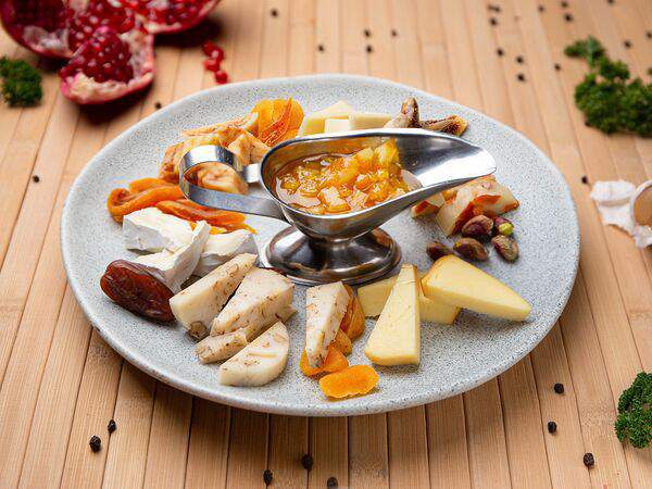 Хачапурия - Ассорти сыров