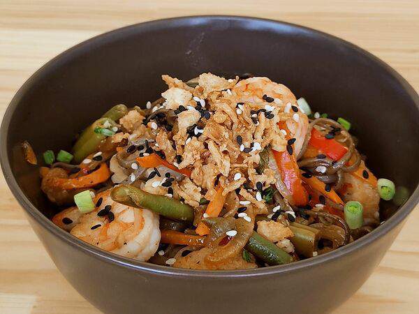 Вкус кафе - Соба с морепродуктами