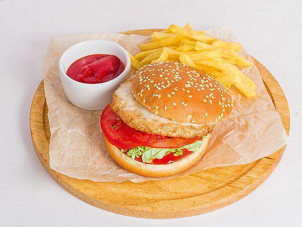 Луиджи - Чизбургер с фри