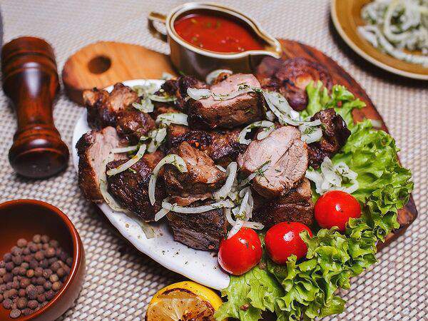 Две хижины - Шашлык из cвинoй шейки