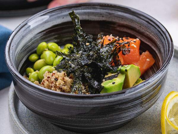 Урюк - Поке с киноа