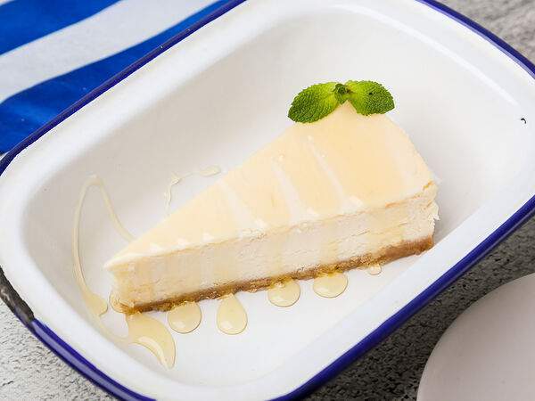 The Gyros Bistro - Чизкейк ванильный с медом