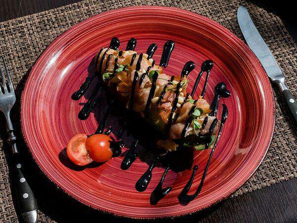 Кофейня 8512 - Скрэмбл-тост с беконом