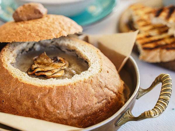 Donna Olivia - Крем-суп Грибной в хлебе