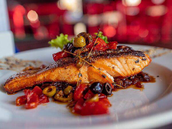 Hosper Hops Pub - Стейк из лосося