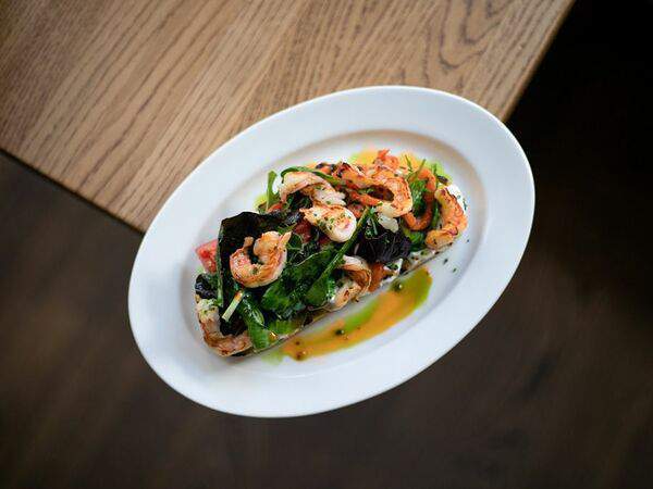 Avocado queen - Тост с креветками