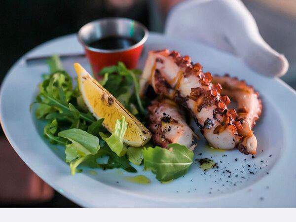 Мясо и вино - Осьминог на шпажках