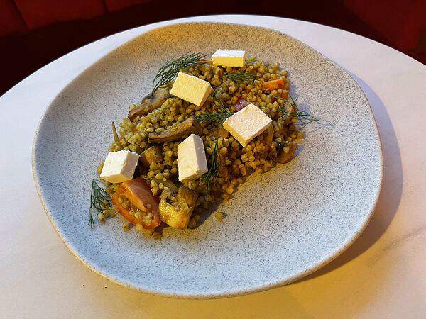 Гурмерия De Paris - Зелёная гречка с томатами черри