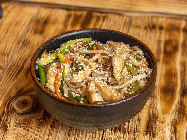 Ihtus - Лапша с курицей