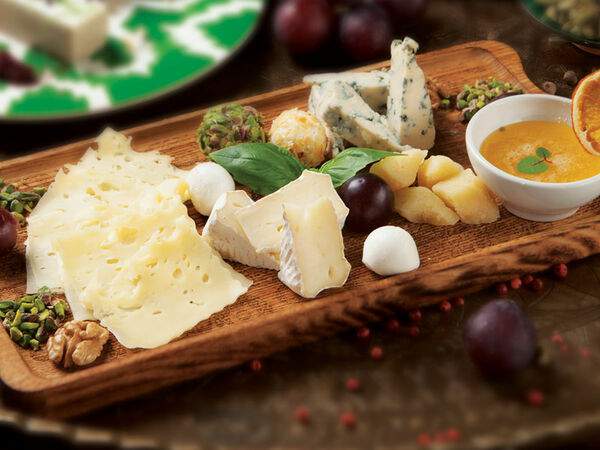 Чайхана Павлин-Мавлин - Сырная тарелка