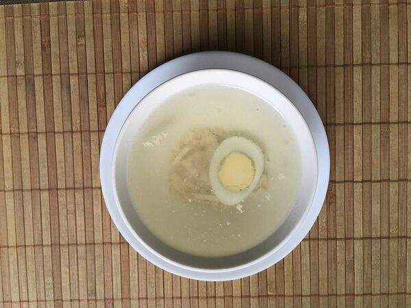 Кафе Мария - Бульон с курой и яйцом