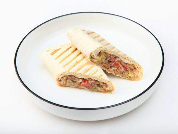 Colors Сafe - Ролл-сэндвич с говядиной