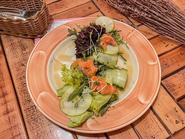 Кафе-пекарня Бенье - Салат Бенье от Шефа